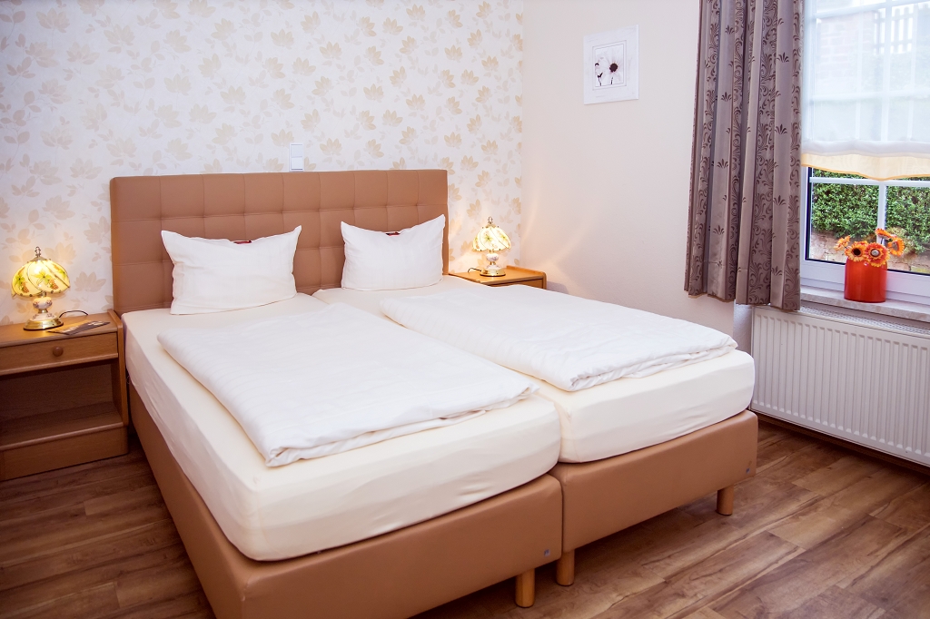 Hotelzumschwan Zimmer Gästehaus 2